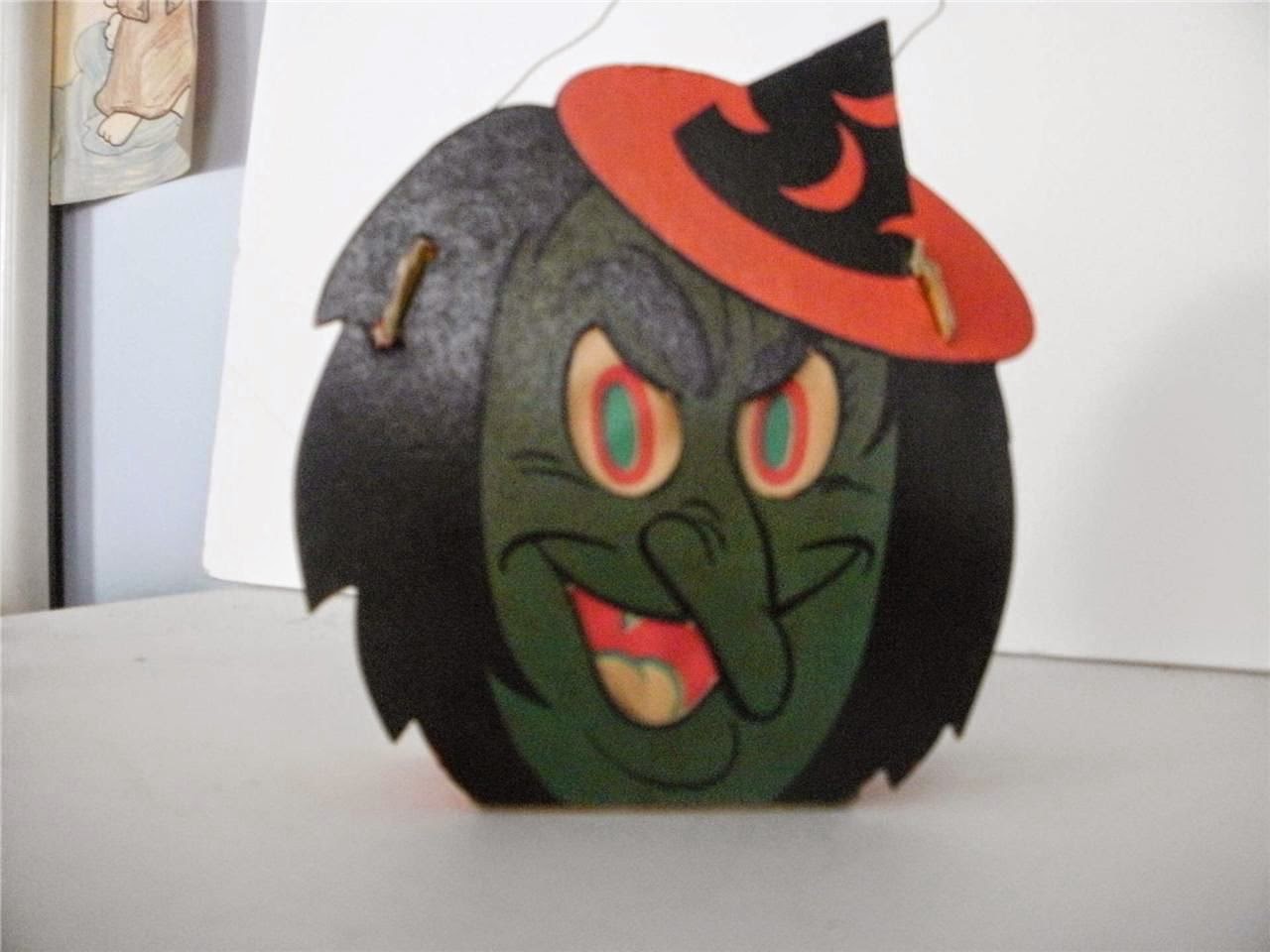 Dolly Toy Co Witch Face Lantern (Custom Carved)